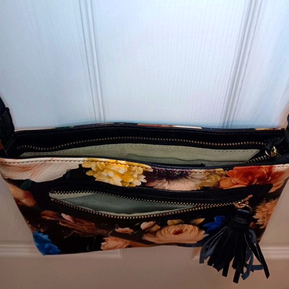 Nordstrom Halogen Floral Crossbody Bag - Picture 4 of 7